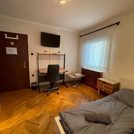 Schones Einfaches In Cloppenburg-nord * كلوبنبورغ